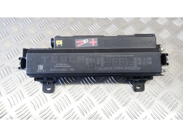   Pojistková skříňka 103440600C, 103440500D   Tela Model S 2016