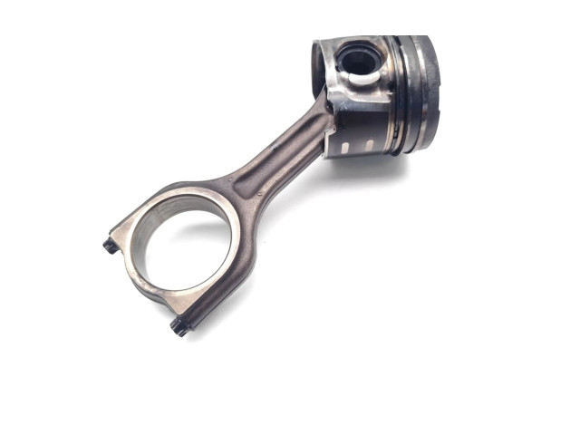  Поршень с шатуном 9HT(DV6BTED4) 9HT  Peugeot Partner  