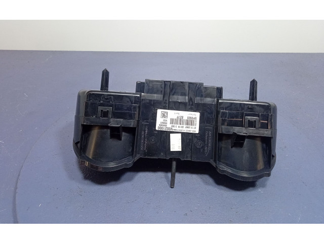 Přístrojová deska  Seat Toledo III (5P) 2007 5P0920827F, 5P0920827F  