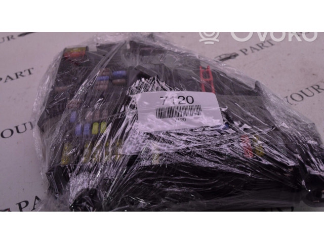 Блок предохранителей 9259469   BMW X3 F25    