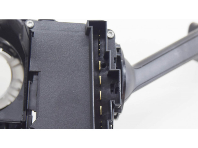 Подрулевой переключатель 6RA959653A, 1033857000   Skoda Kamiq