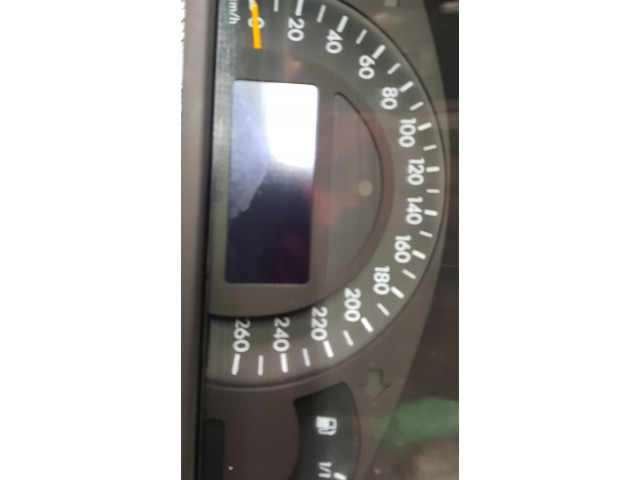 Přístrojová deska  Mercedes-Benz C W203 2000 2035407611  