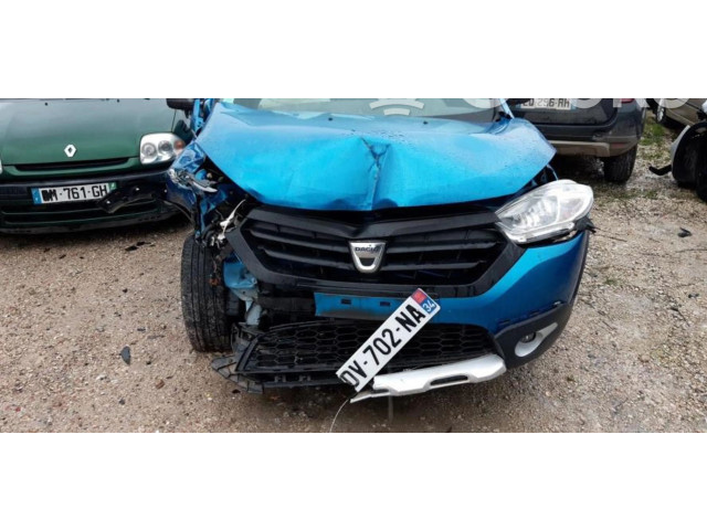 Блок предохранителей     Dacia Dokker    