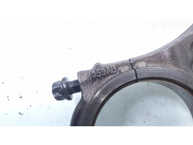 Píst 059AB   Audi A4 S4 B7 8E 8H  pro naftový motor 2.7 bpp 