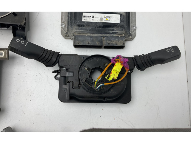 Řídící jednotka 8980028951, 898002-4851   Opel Astra H 2009
