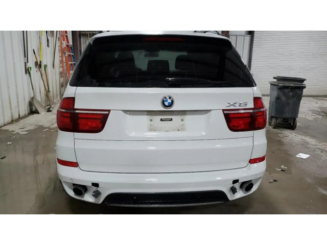 Нижняя решётка (из трех частей) BMW X5M E70 2010-2013 года 7222860      