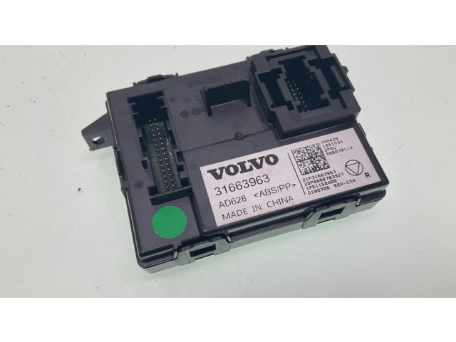 Блок управления 31663963, AD628   Volvo XC40