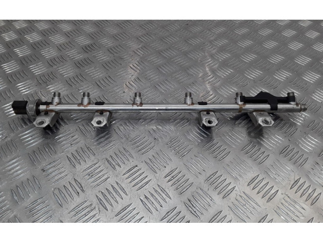 Vstřikovací lišta 7575480, 7537319   BMW 1 E82 E88  pro benzínový motor 3.0 N54B30A 
