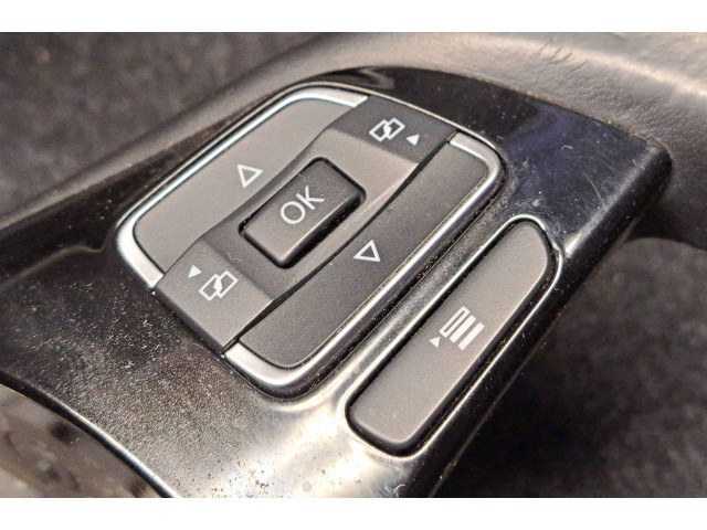 Руль Volkswagen Touareg II  2010 - 2018 года 7P6419091      