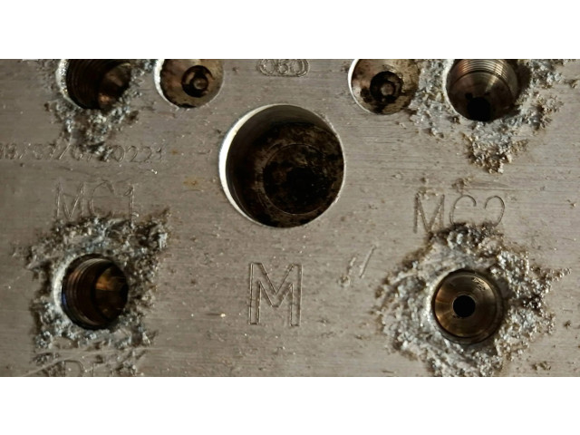 Блок АБС 0273004489, 182104   Mitsubishi  Space Star  1998-2005 года