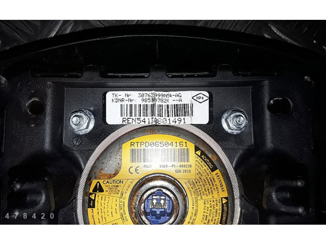 Подушка безопасности водителя 985109782R   Renault Sandero I