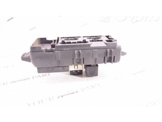   Pojistková skříňka 30889989   Volvo S40, V40 2001