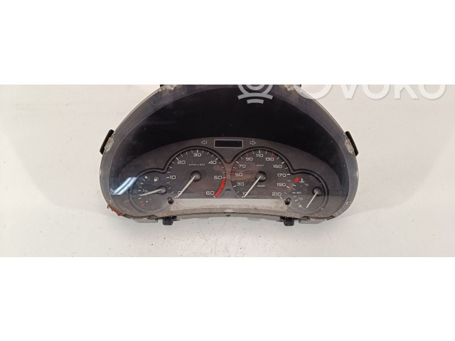 Přístrojová deska  Peugeot 206 2005 9656696080  