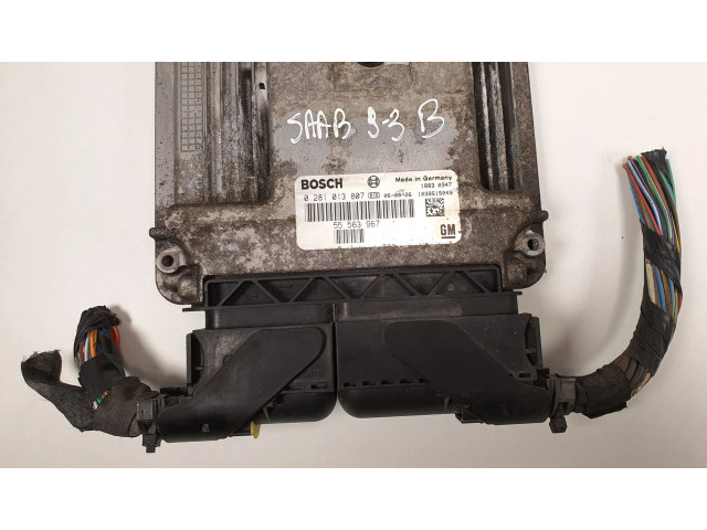 Блок управления двигателем Блок управления 0281013807   Saab 9-3 Ver2