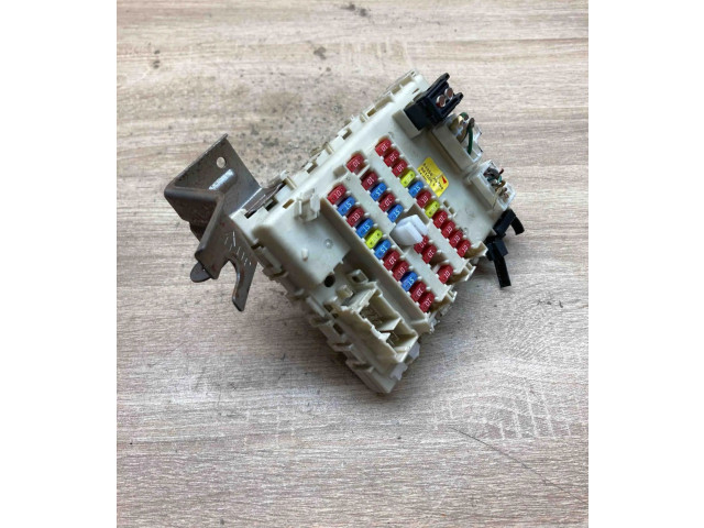   Pojistková skříňka 24350AV700, 0815051   Nissan Primera 2002