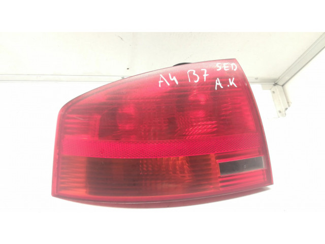 Задний фонарь  8E5945095    Audi A4 S4 B7 8E 8H   2005-2008 года