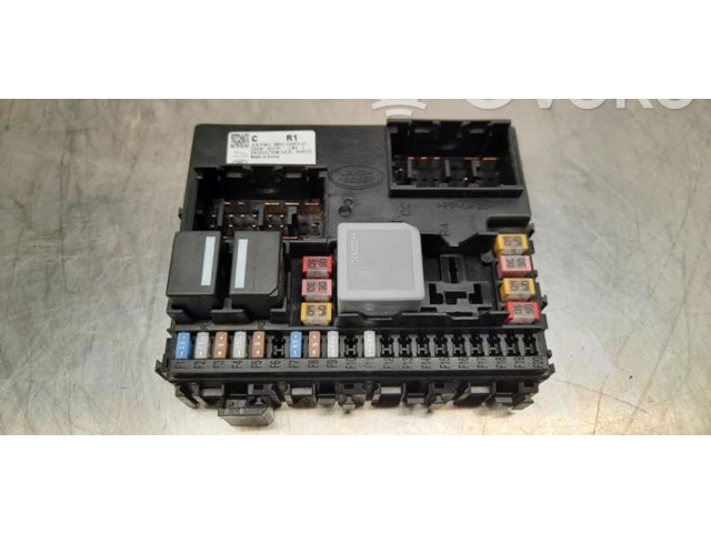 Блок предохранителей  M8E214A074EC   Land Rover Range Rover Sport L461    