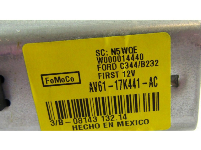 Моторчик заднего дворника AV6117K4441AC    Ford B-MAX