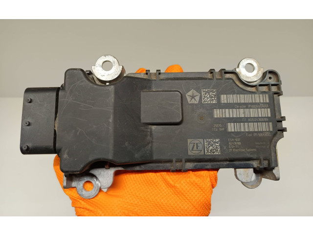 Блок управления коробкой передач 68249614AA   Chrysler Pacifica
