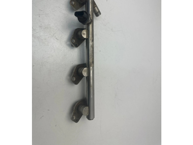 Vstřikovací lišta A2740700995, 1511000357140   Mercedes-Benz C W205    M 274.920 