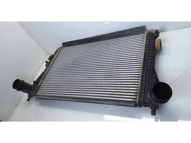 Интеркулер  3C0145805AN   Volkswagen PASSAT CC 2.0