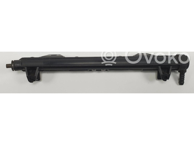 Vstřikovací lišta 036133320   Skoda Fabia Mk1 (6Y)     