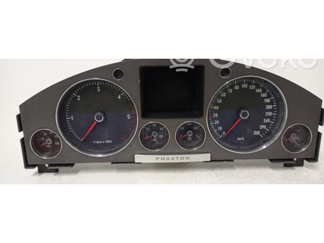Přístrojová deska  Volkswagen Phaeton  3D0920881H  