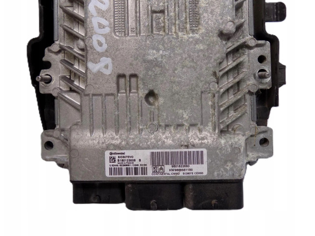 Řídící jednotka HW9666681180   Peugeot 2008 I 2016