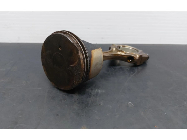 Píst 13103-23020   Toyota Yaris    1SZ-FE 