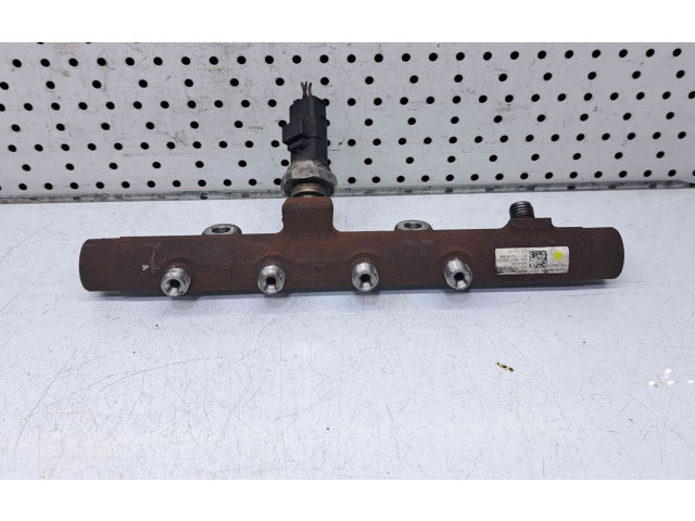 Vstřikovací lišta 175218188R   Nissan Qashqai     