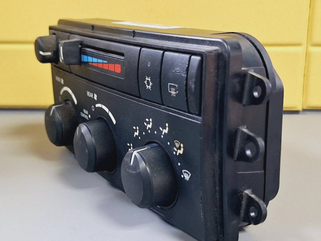 Блок управления климат-контролем P55057280AB, 102805   Chrysler Aspen