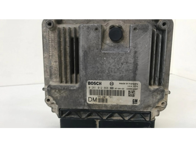 Řídící jednotka 0281012686, 55201791   Opel Vectra C 2005