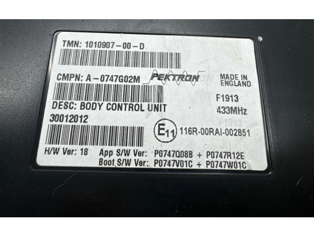 Блок комфорта 101090700D, P0747008B   Tesla Model S   
