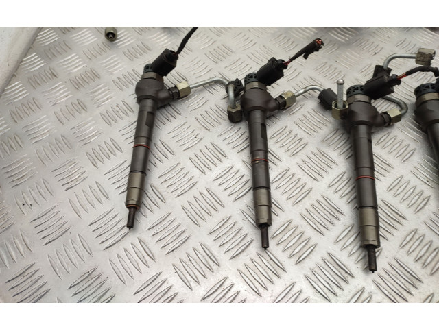 Vstřikovač 04L089B, 057130764AB   Skoda Octavia Mk3 (5E)    CLHA 