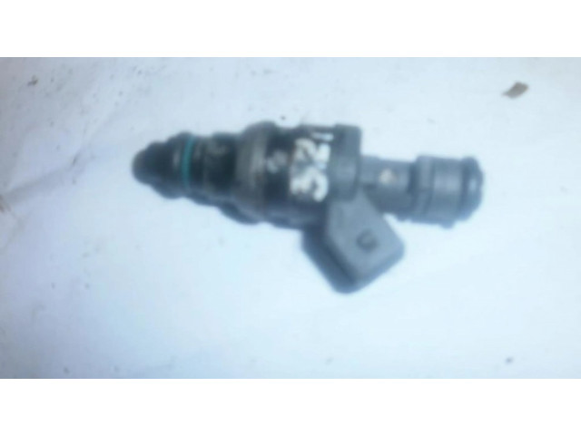 Vstřikovač 0000787323   Mercedes-Benz C W202  pro benzínový motor 3.2  