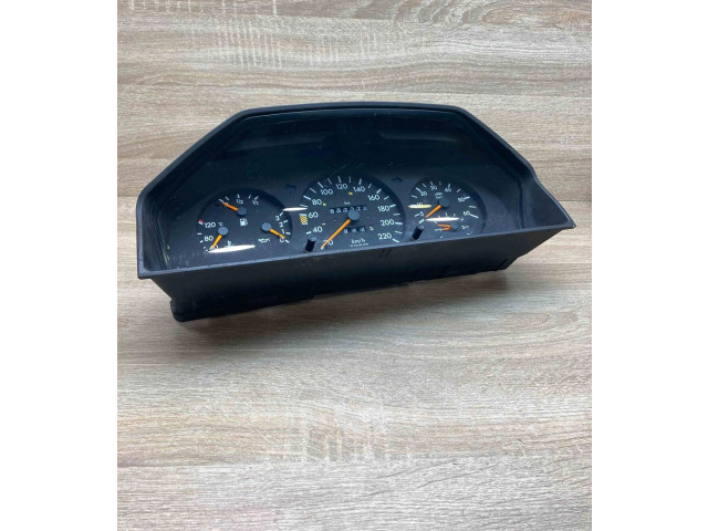 Přístrojová deska  Mercedes-Benz E W124 1993 1244407911, 110008652041  