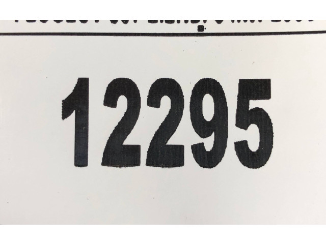   Pojistková skříňka 9636079380   Peugeot 807 2006