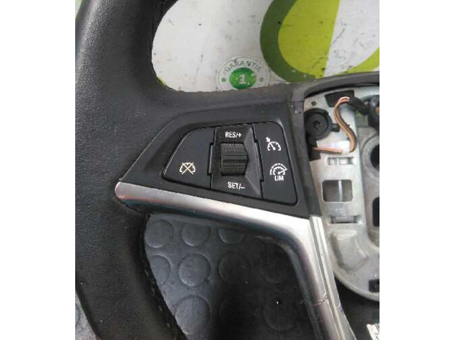 Volant Opel Astra J 2014 13351029  