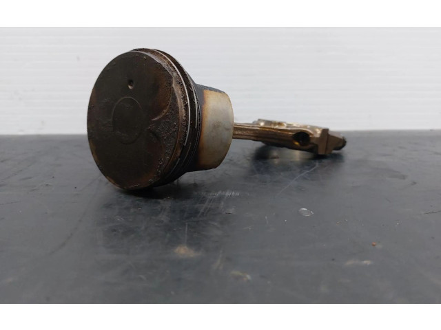 Píst 13103-23020   Toyota Yaris    1SZ-FE 