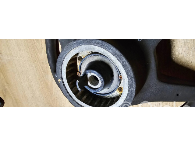 Volant BMW 3 E30 1988 11528964  