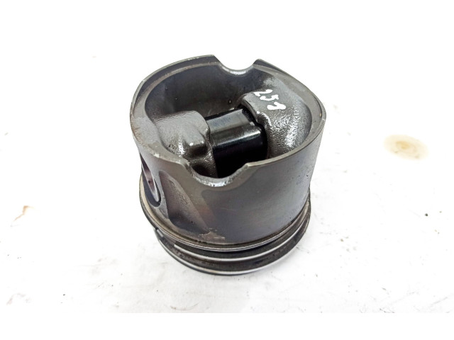  Поршень 642872   Mercedes-Benz R W251  