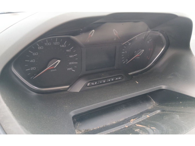 Přístrojová deska  Peugeot Rifter 2019 982113278000  