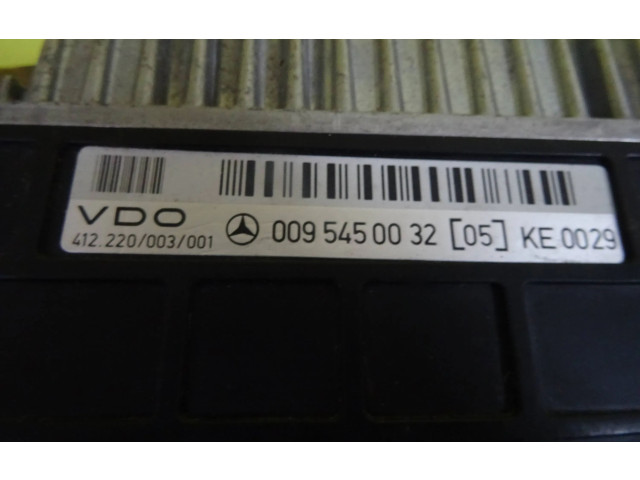 Řídící jednotka 0095450032   Mercedes-Benz E W124 1989