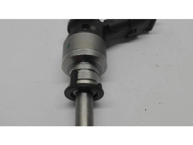 Vstřikovač 1079036N   Audi A8 S8 D4 4H  pro benzínový motor 4.0  