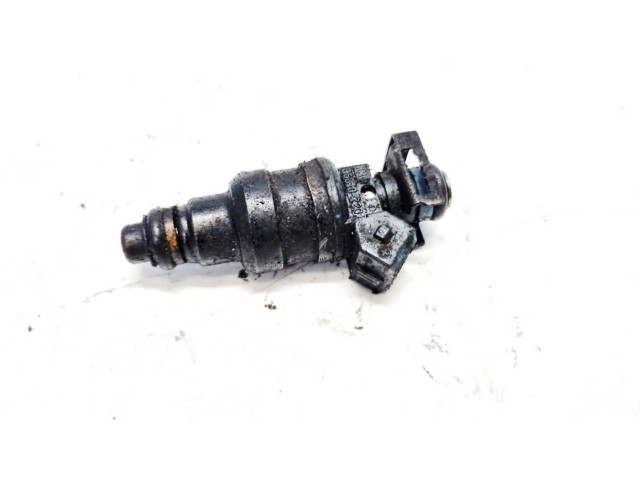 Vstřikovač 3531022010, 9250930006   Hyundai Pony  pro benzínový motor 1.5  
