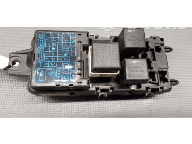 Блок предохранителей 2L040640   Mitsubishi Space Star    