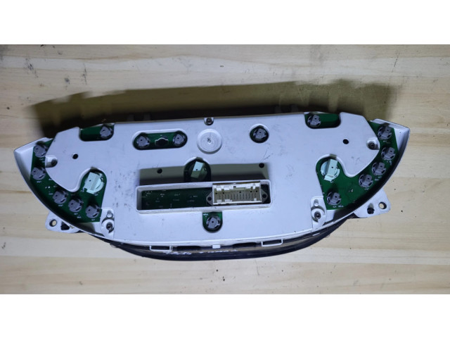 Přístrojová deska  Ford Focus 2000 98AP10841BC, 44ZU115  