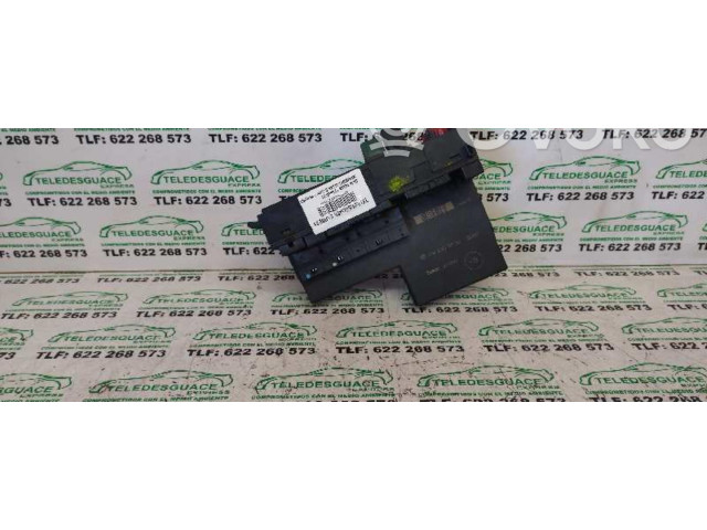   Pojistková skříňka 0195455632   Mercedes-Benz C W202 2005