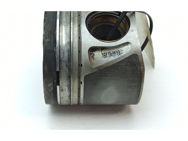 Píst 8349F, 65100   Mercedes-Benz E W212    651.924 