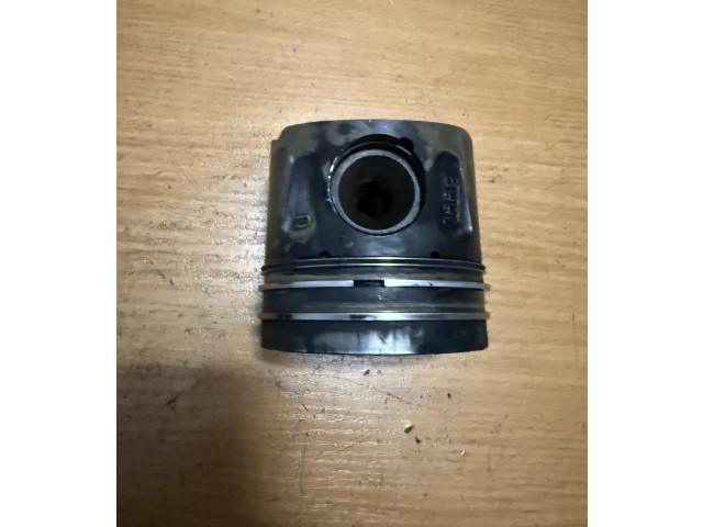 Píst 6710301317, 6710301317   SsangYong Rexton     